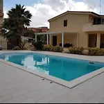 Willa Eloro Lido di Noto
